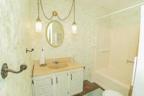 100 Hickory Hollow Drive Madisonville KY 42431