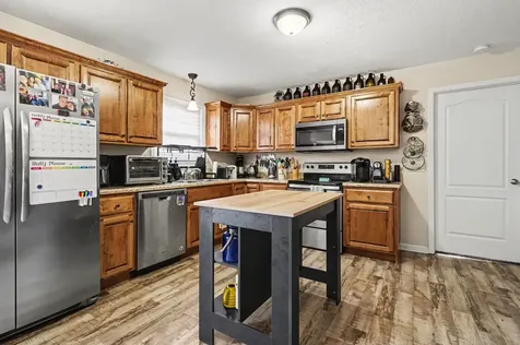 1203 Ab Wade Road Portland TN 37148