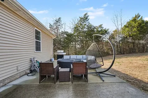 1203 Ab Wade Road Portland TN 37148