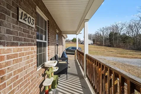 1203 Ab Wade Road Portland TN 37148