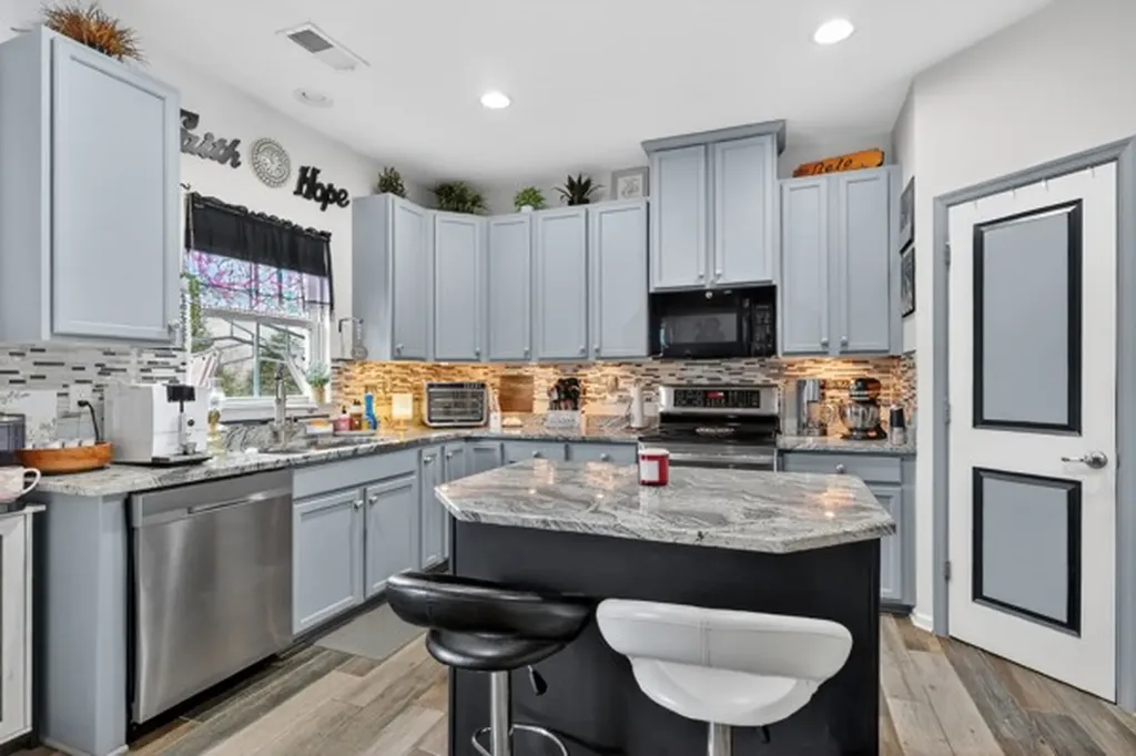 2620 Bluffton Lane Columbia TN 38401