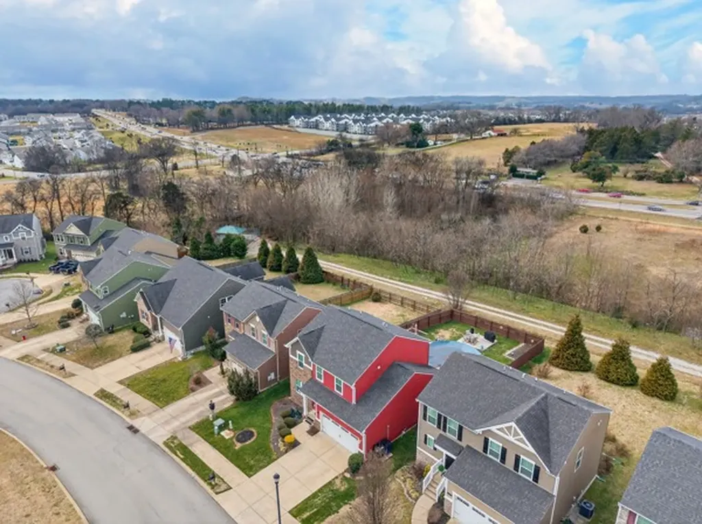2620 Bluffton Lane Columbia TN 38401