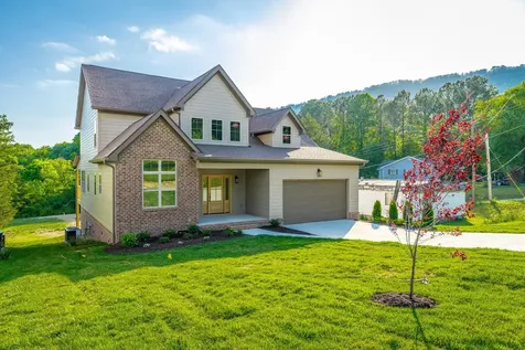 676 Courtney Lane Chattanooga TN 37415