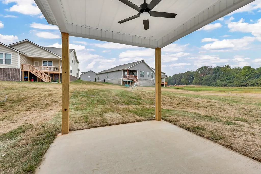 906 Inverness Lane Clarksville TN 37043