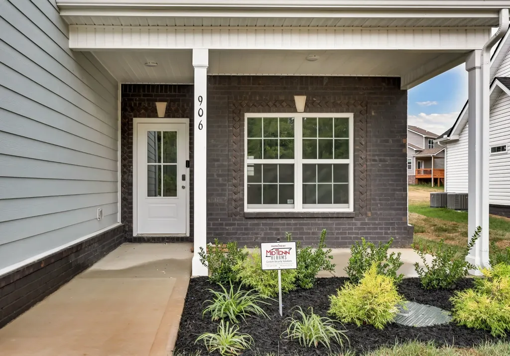 906 Inverness Lane Clarksville TN 37043