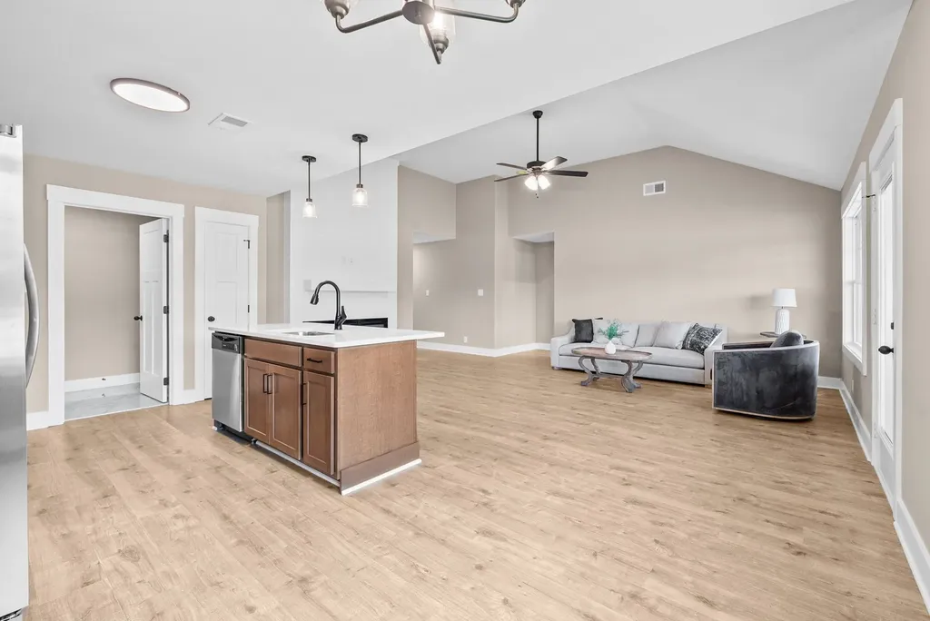 328 Cardinal Creek Clarksville TN 37040