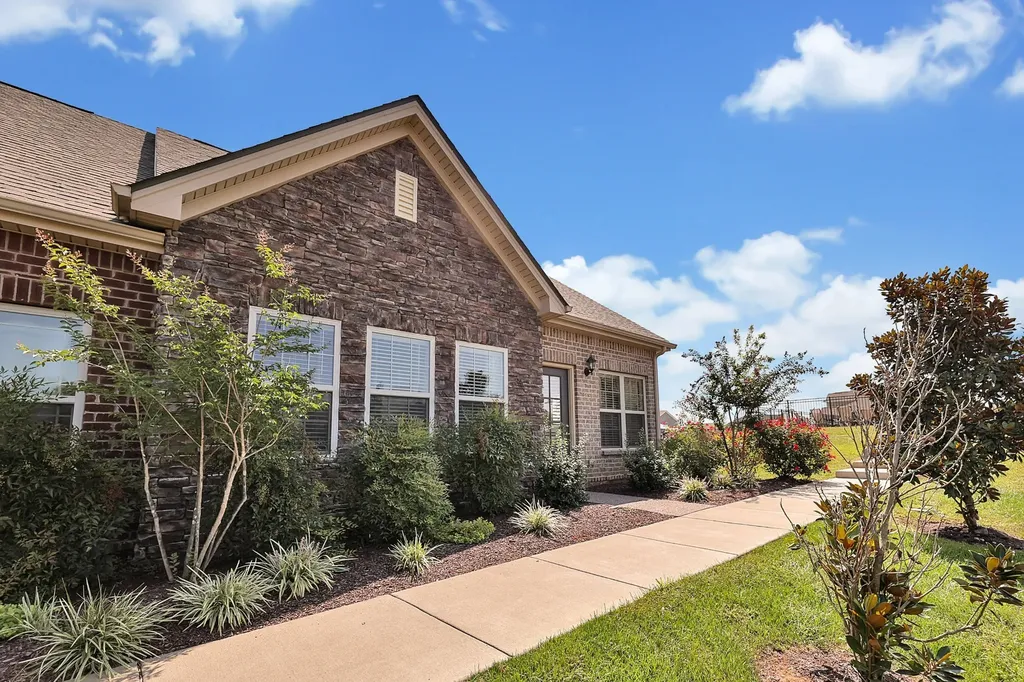 3207 Livermore Lane Murfreesboro TN 37130