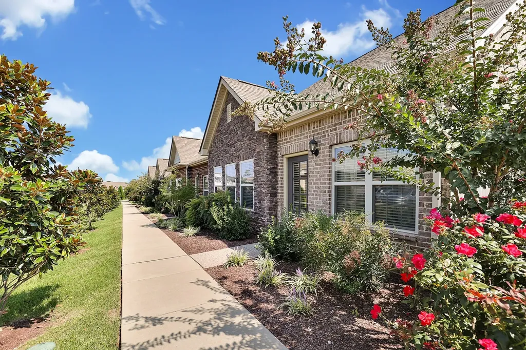 3207 Livermore Lane Murfreesboro TN 37130