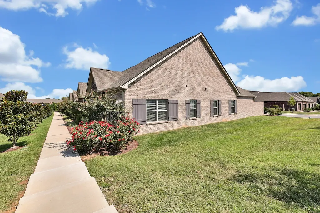 3207 Livermore Lane Murfreesboro TN 37130