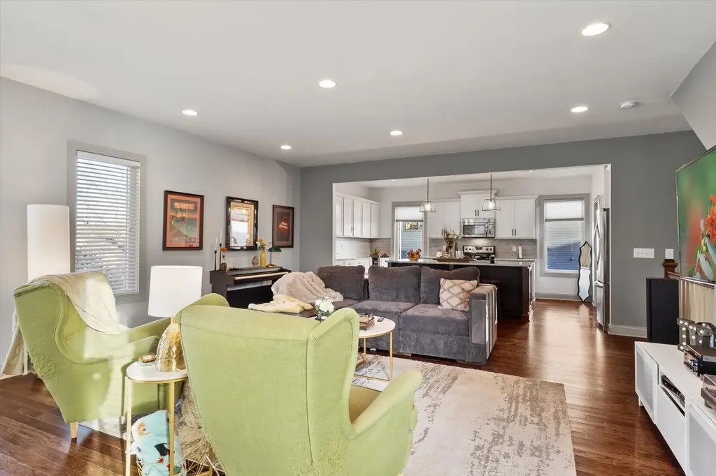 719 Douglas Avenue Nashville TN 37207