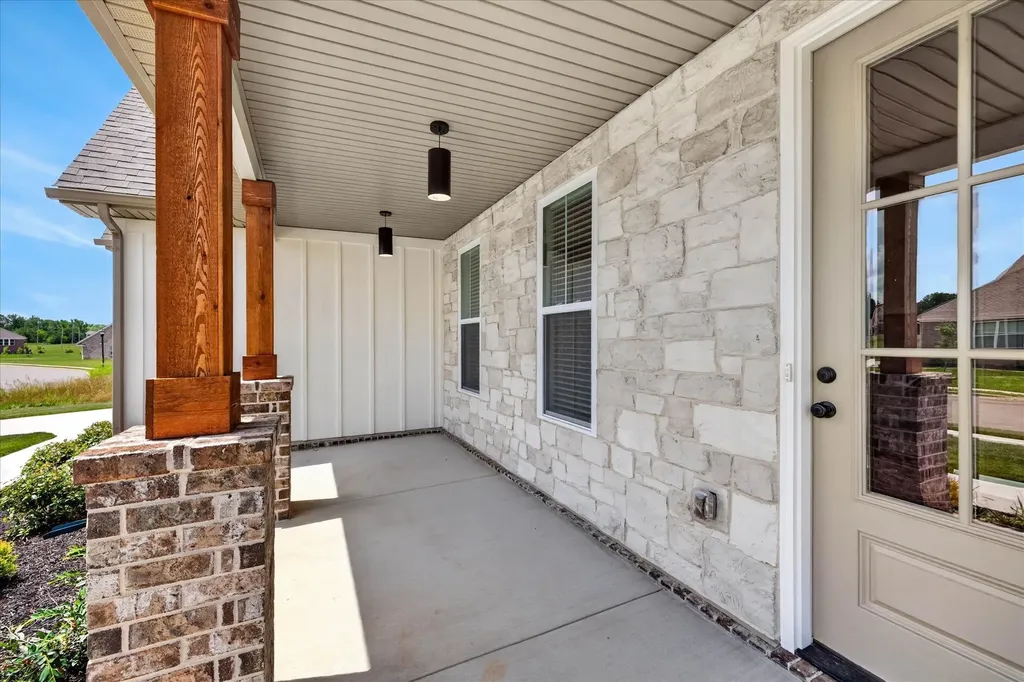 2030 Daniel Johnson Way Clarksville TN 37043
