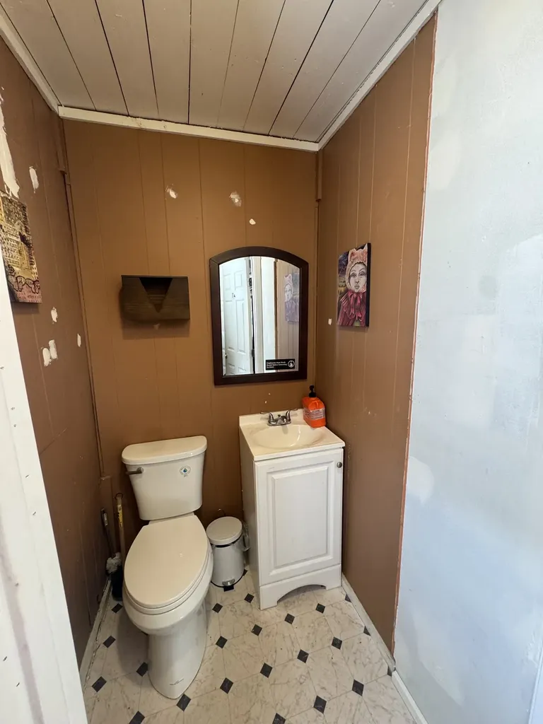 2602 Highway 41, S Greenbrier TN 37073