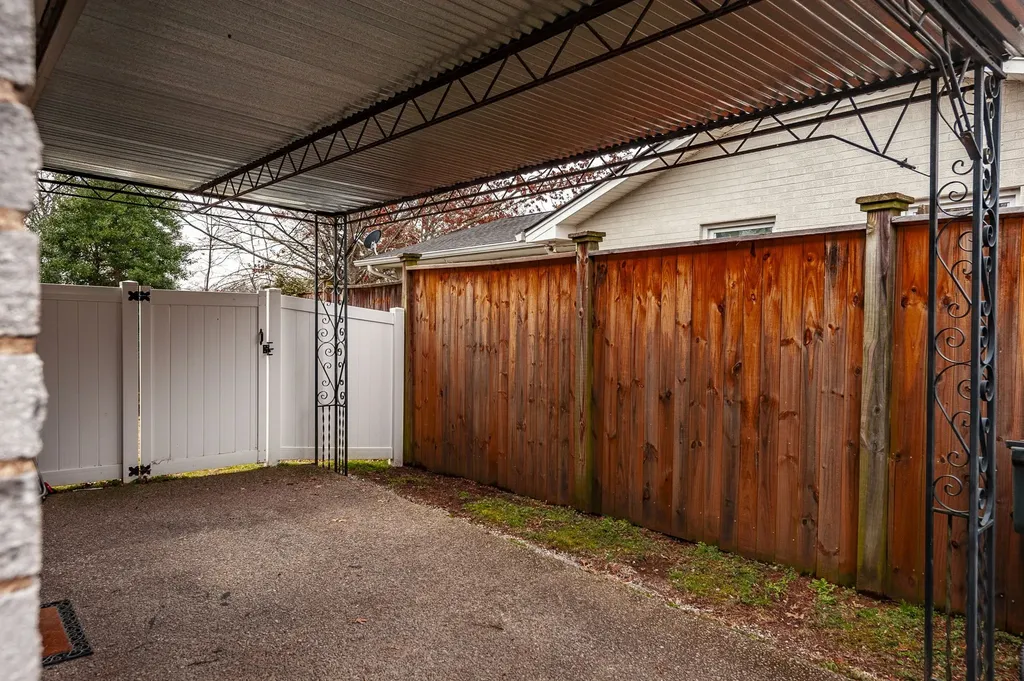 303 Garrett Drive Nashville TN 37211