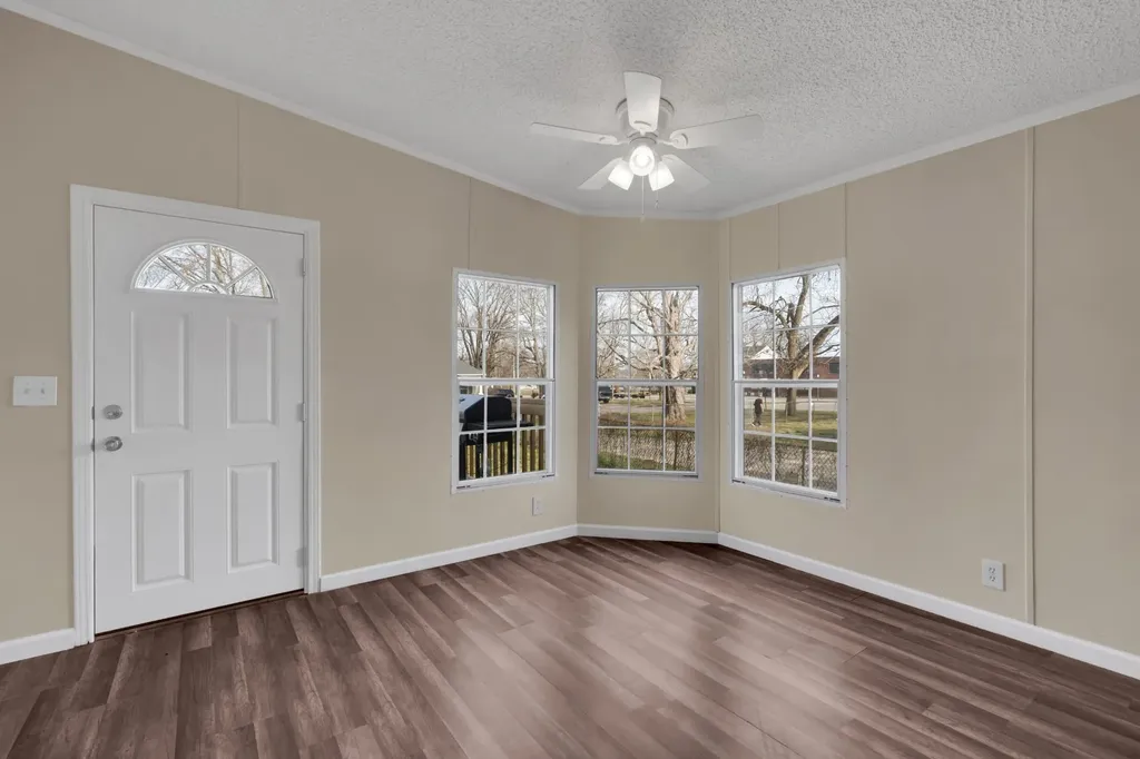 316 S Jefferson Street Tullahoma TN 37388
