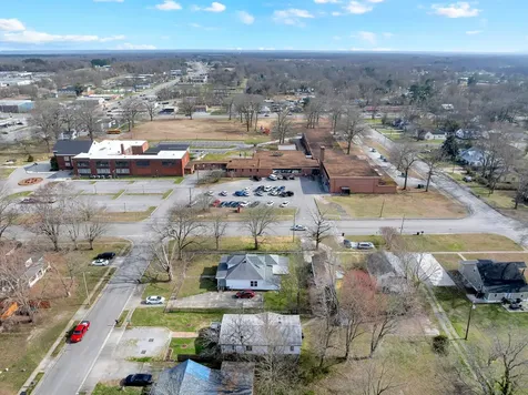316 S Jefferson Street Tullahoma TN 37388