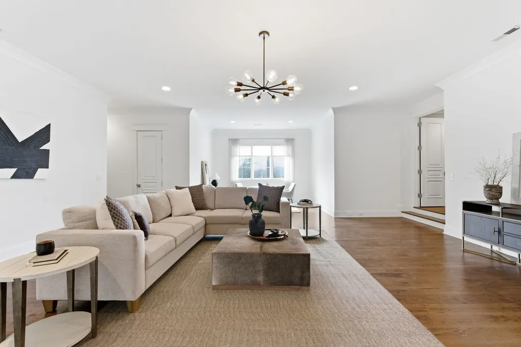 2803 Hemingway Drive Nashville TN 37215