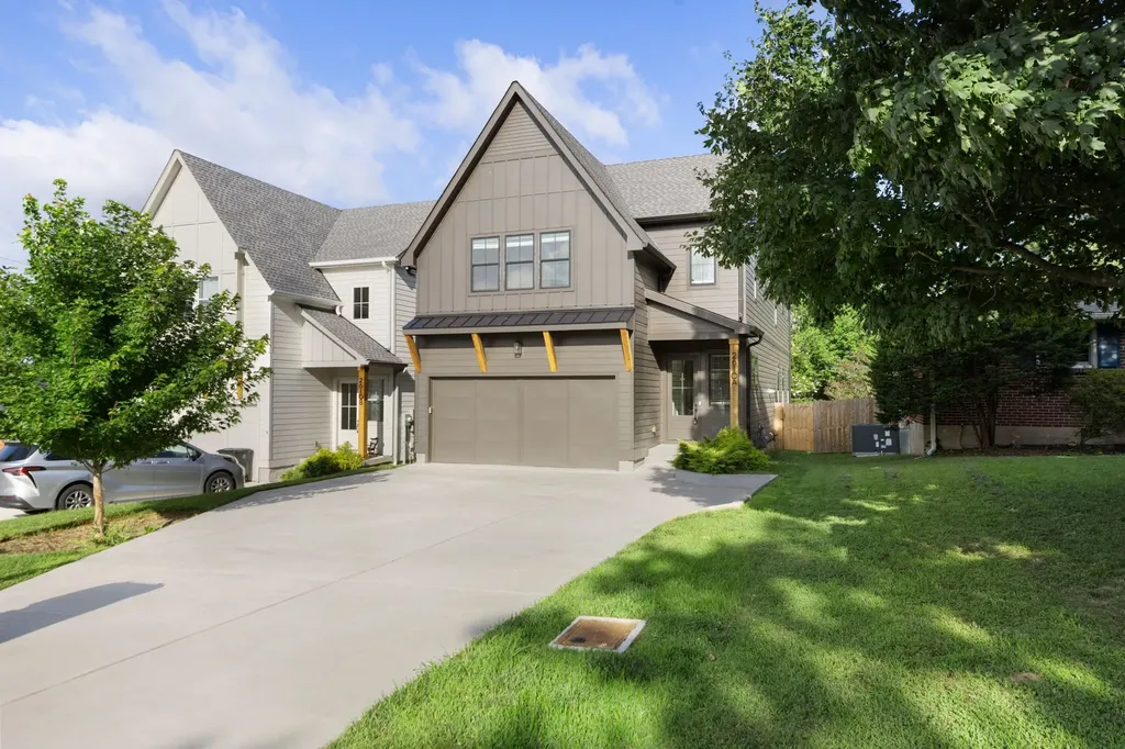 2610A Barclay Drive Nashville TN 37206