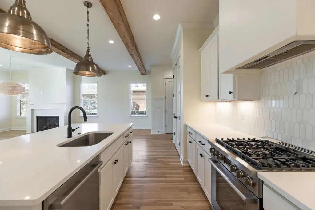 2610A Barclay Drive Nashville TN 37206