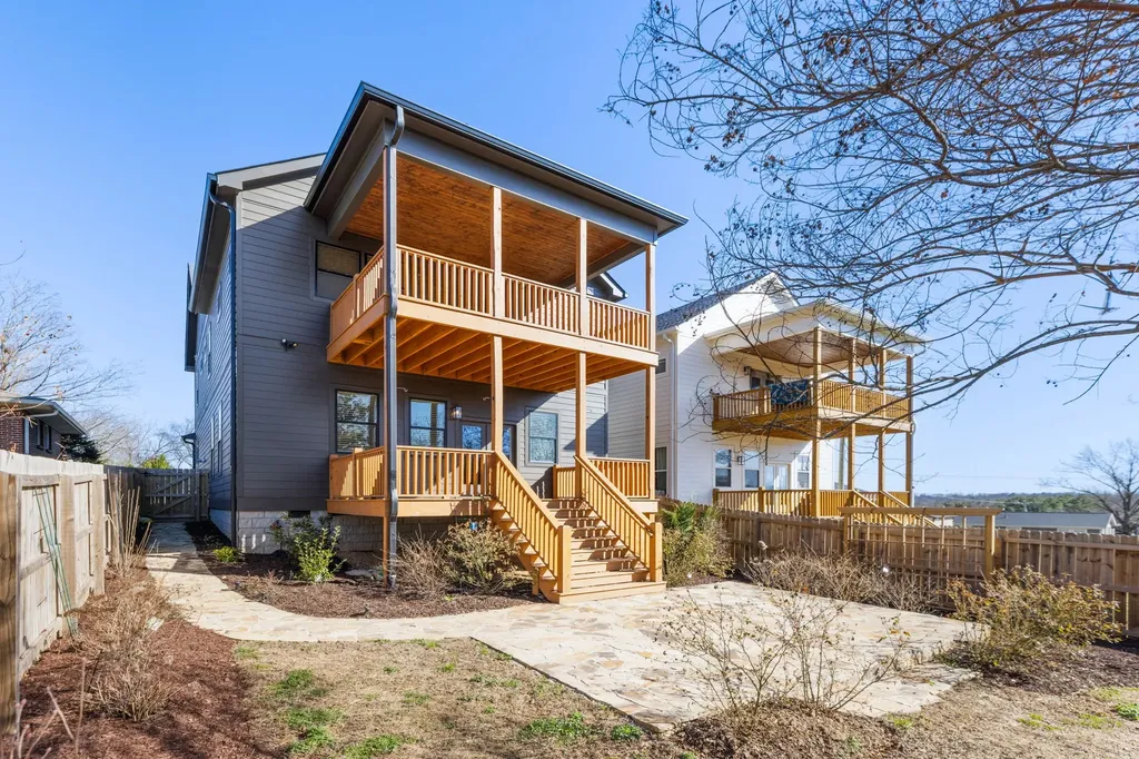 2610A Barclay Drive Nashville TN 37206