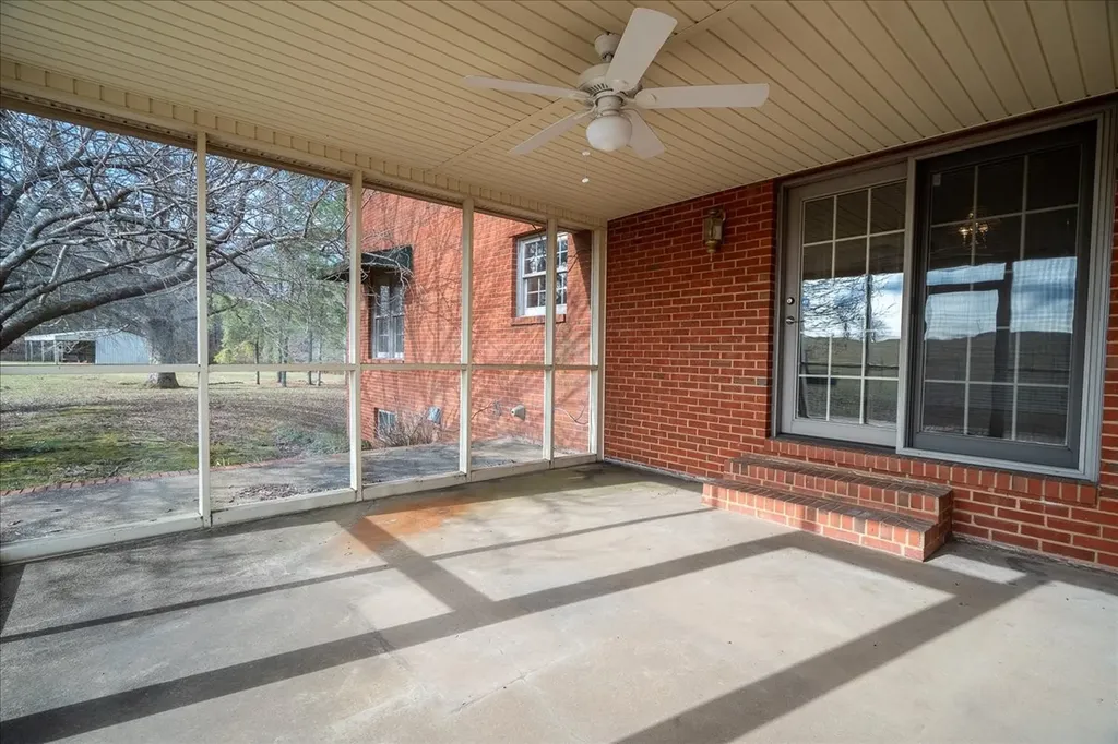3115 Waynesboro Highway Lawrenceburg TN 38464