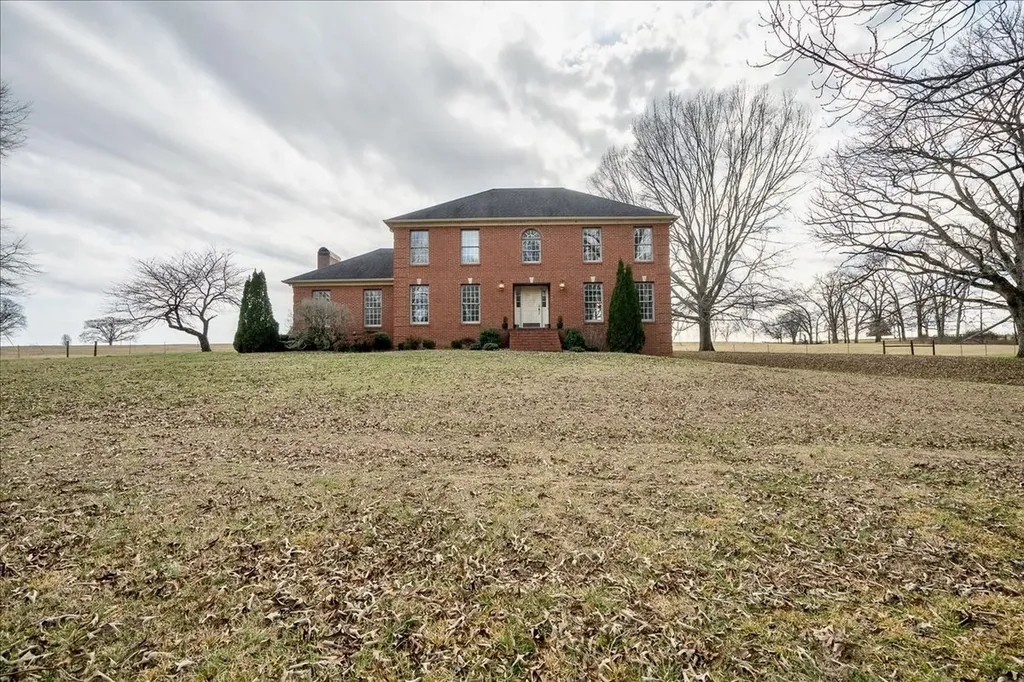 3115 Waynesboro Highway Lawrenceburg TN 38464