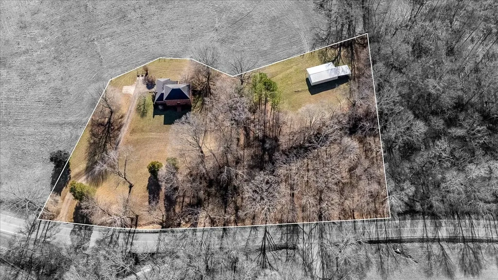 3115 Waynesboro Highway Lawrenceburg TN 38464