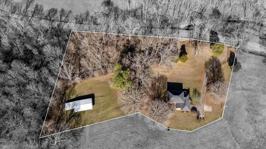 3115 Waynesboro Highway Lawrenceburg TN 38464