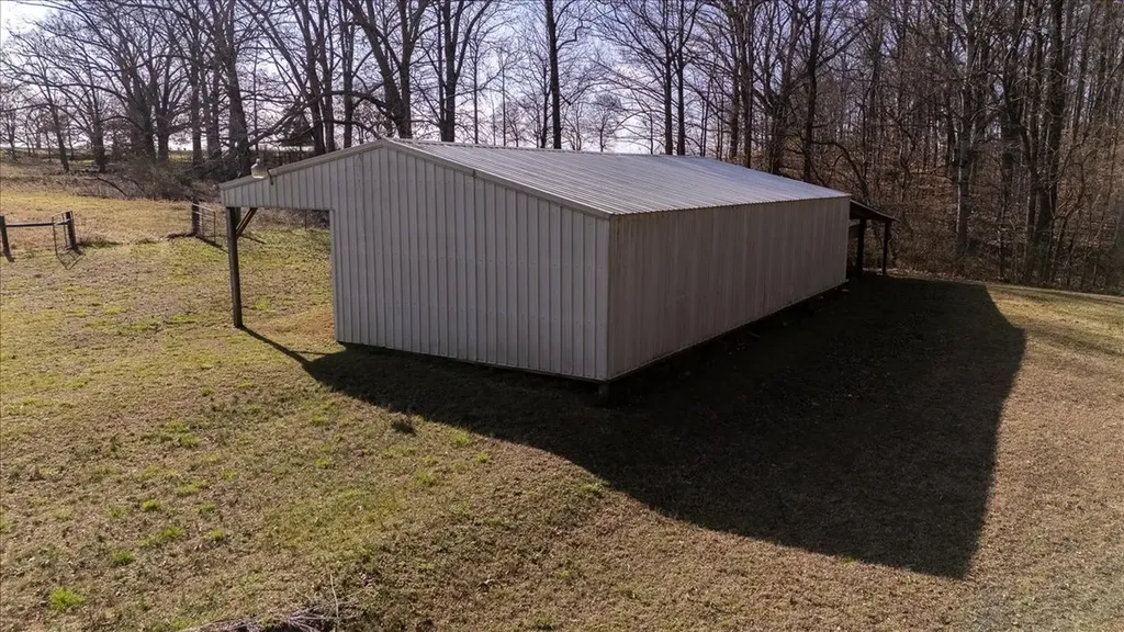 3115 Waynesboro Highway Lawrenceburg TN 38464