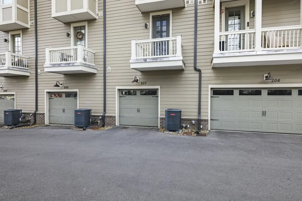 207 Porter Village Circle Nashville TN 37206