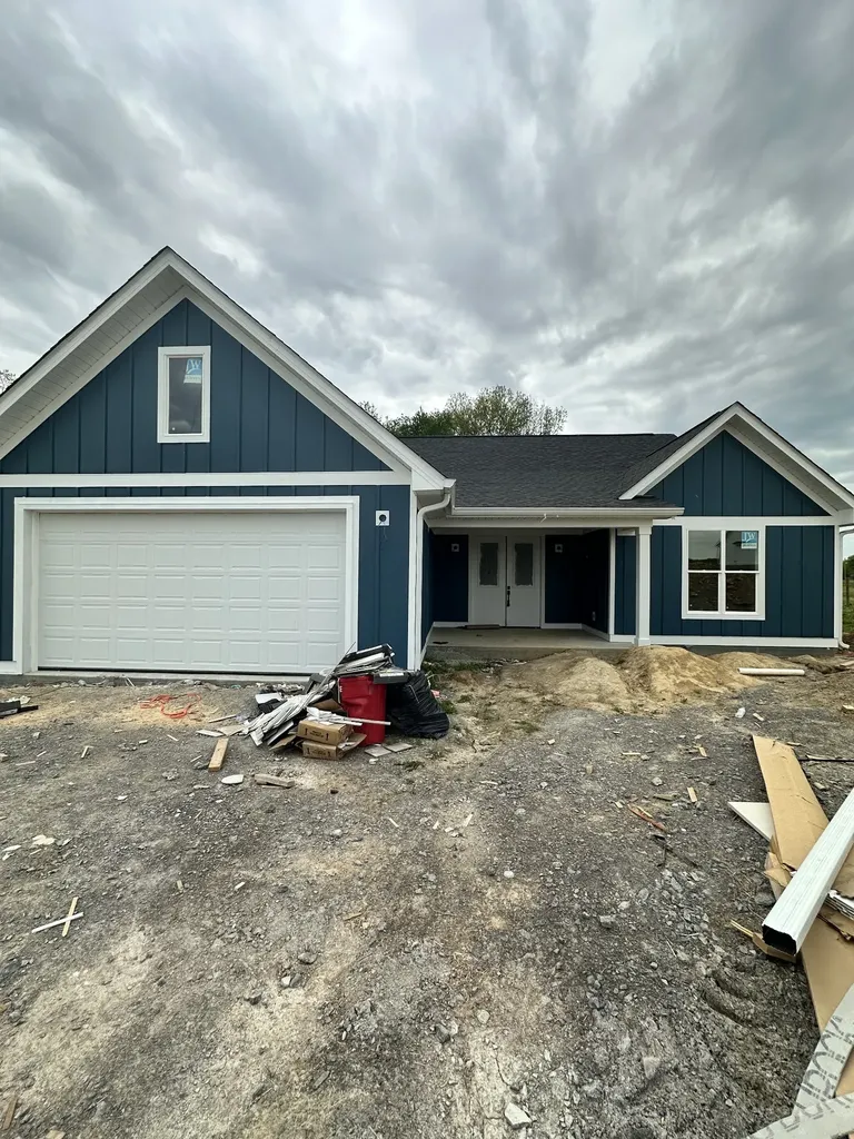 1163 Spry Road Bradyville TN 37026