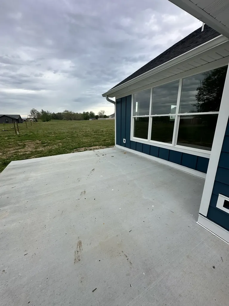 1163 Spry Road Bradyville TN 37026