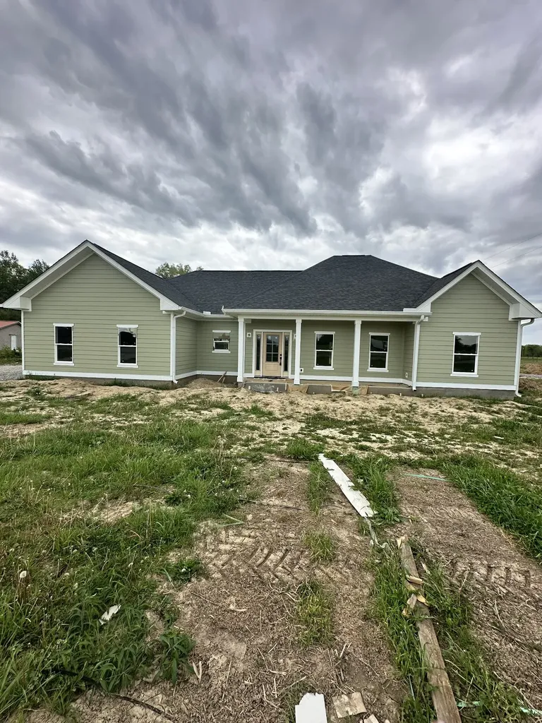 1147 Spry Road Bradyville TN 37026