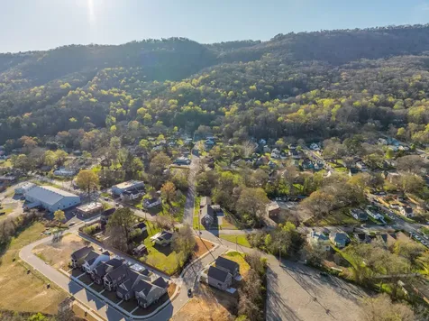 1366 Thomas Avenue Chattanooga TN 37409