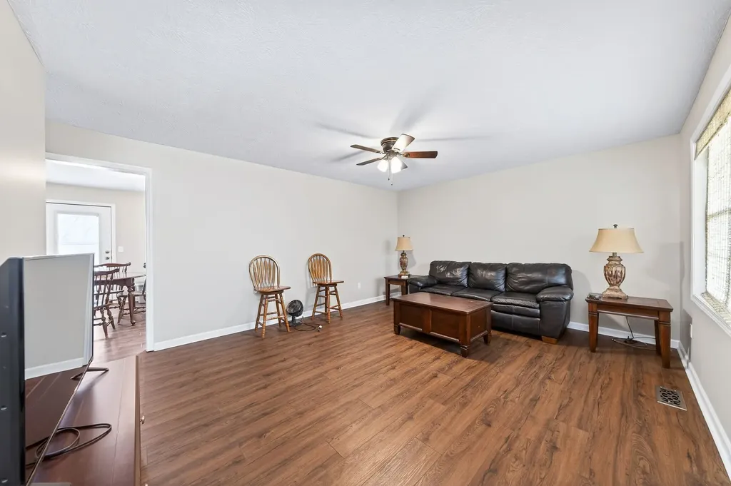 150 Dillon Street Crossville TN 38555