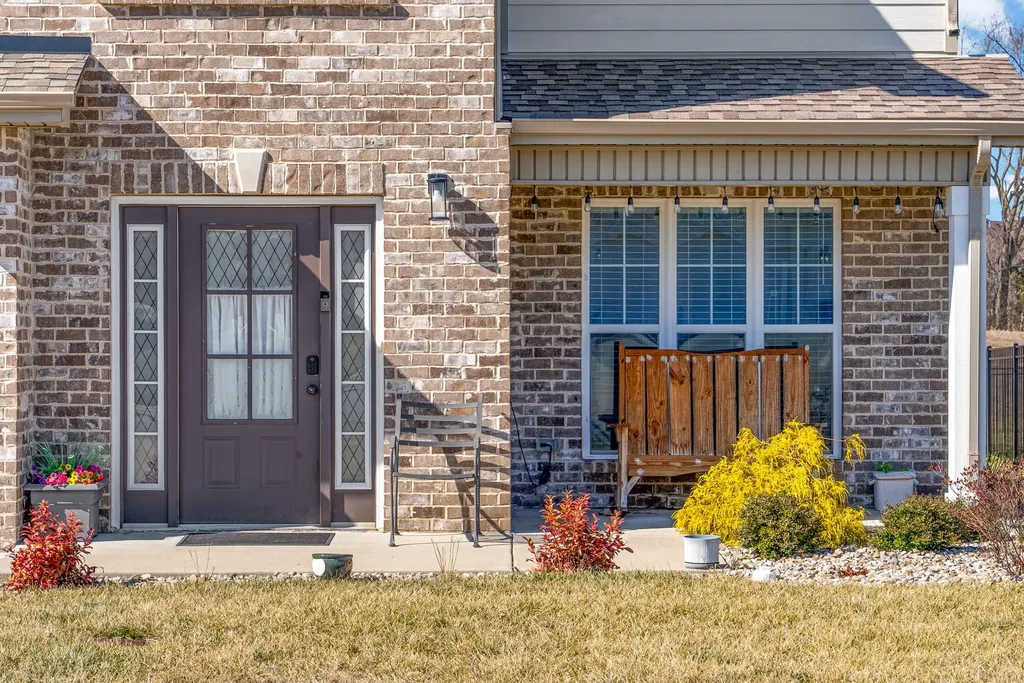 1525 Collins View Way Clarksville TN 37043