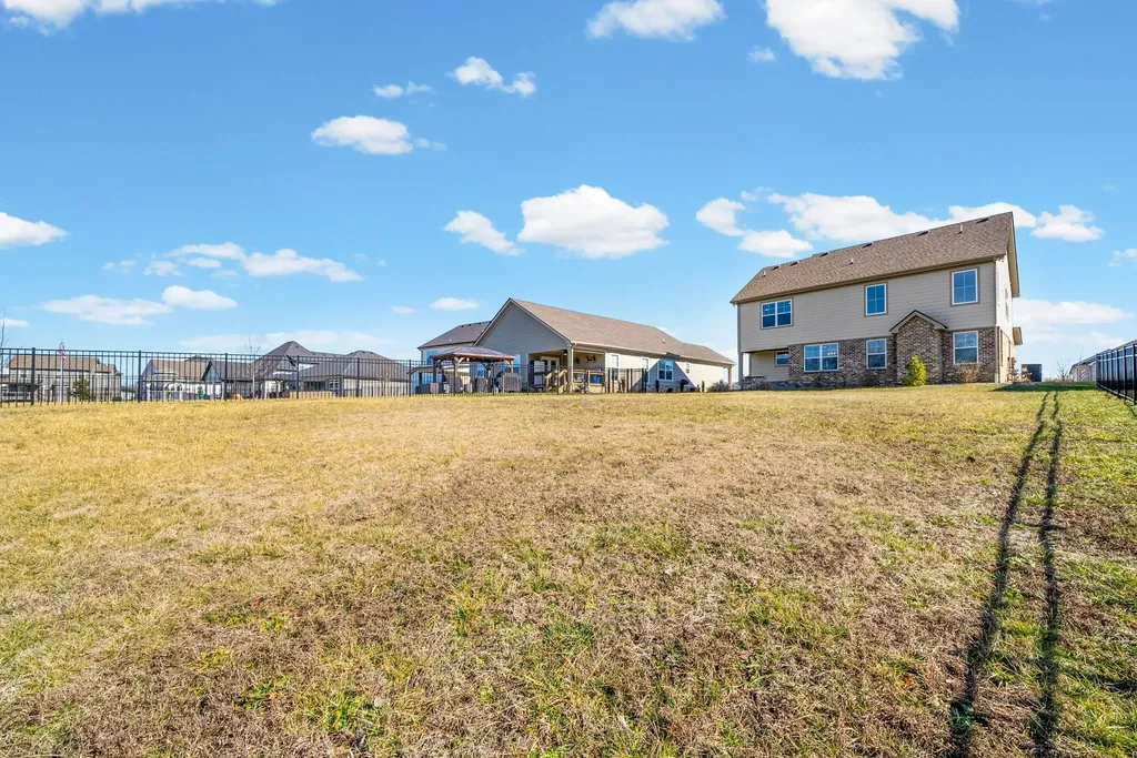 1525 Collins View Way Clarksville TN 37043