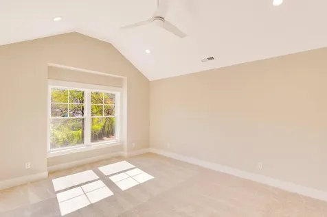 1360 Thomas Avenue Chattanooga TN 37409