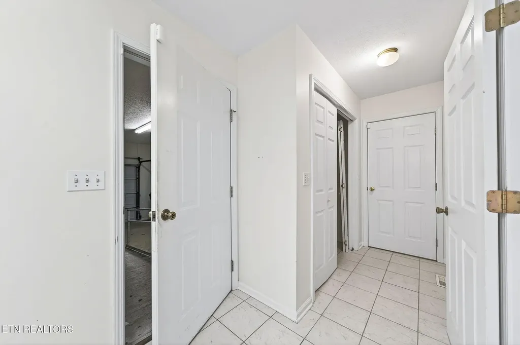 124 Peace Pipe Bend Crossville TN 38572
