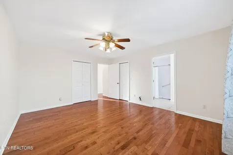 124 Peace Pipe Bend Crossville TN 38572