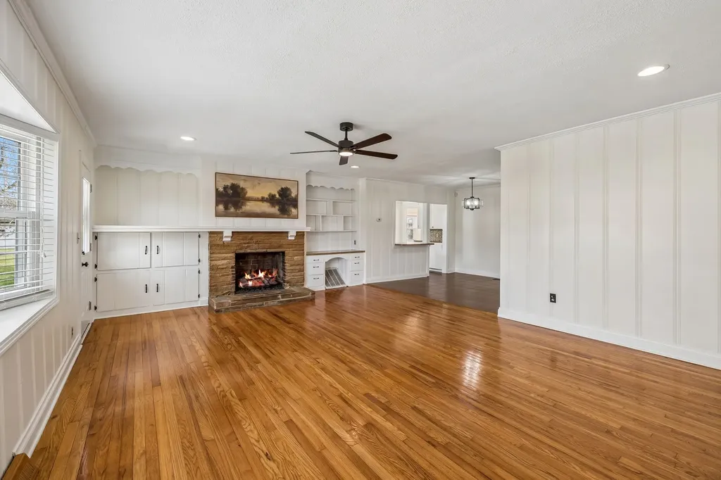 225 Jackson Avenue Carthage TN 37030