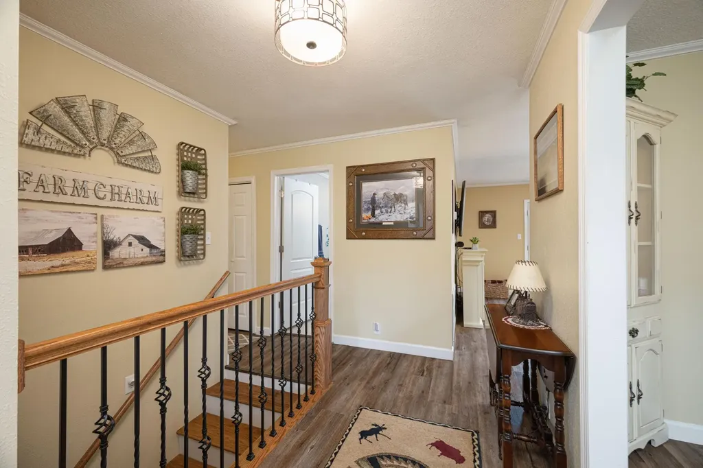 10115 Upper East Valley Road Pikeville TN 37367