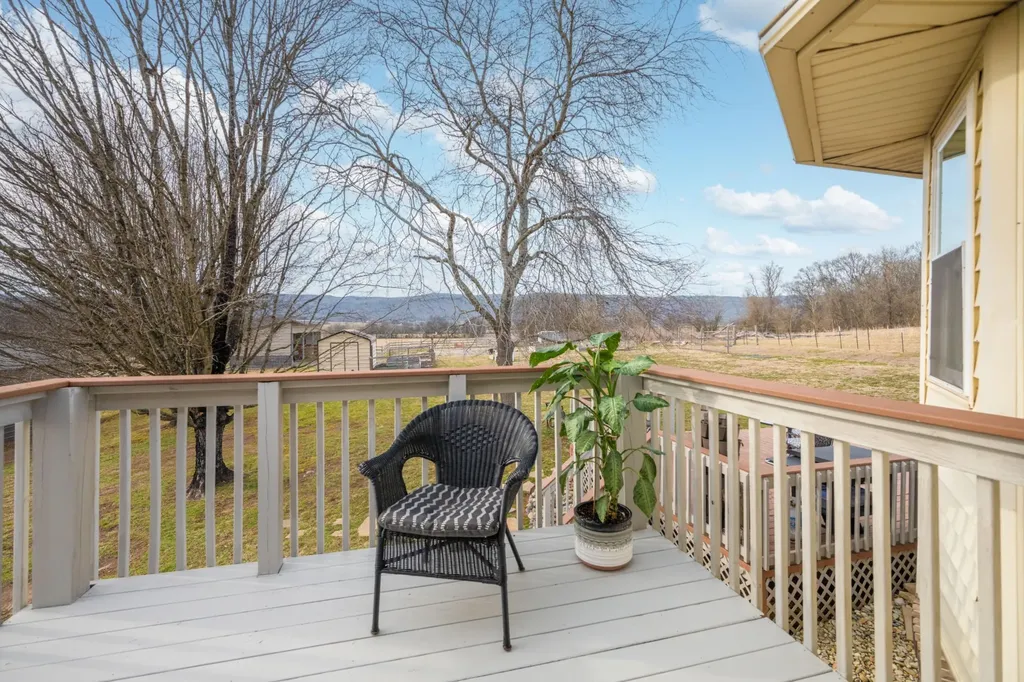 10115 Upper East Valley Road Pikeville TN 37367