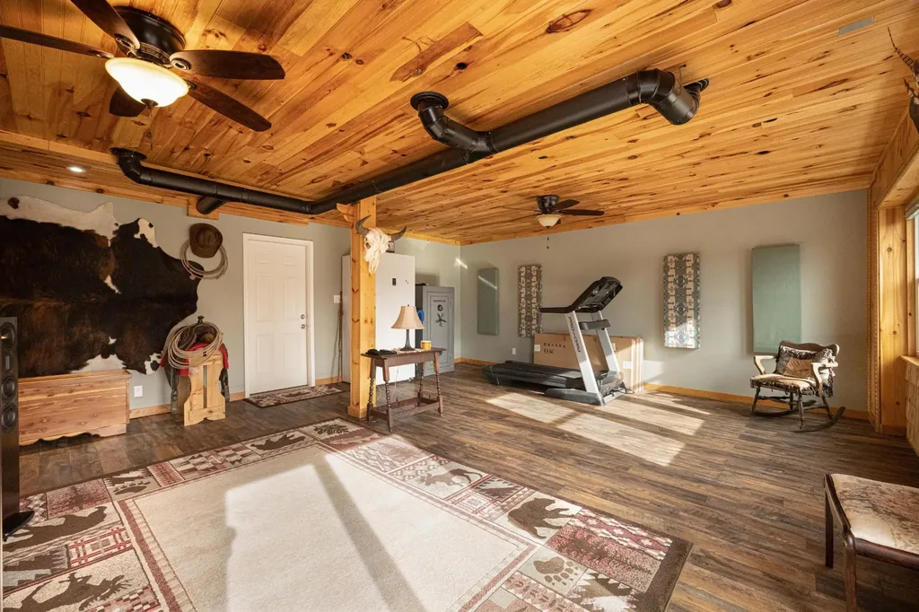 10115 Upper East Valley Road Pikeville TN 37367