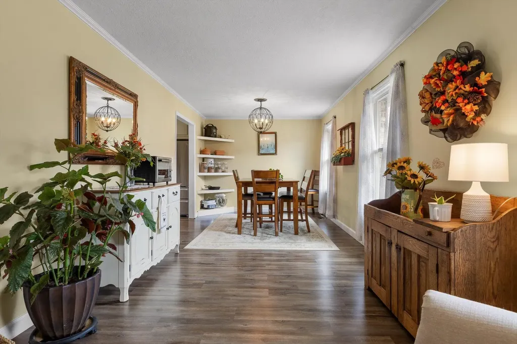 10115 Upper East Valley Road Pikeville TN 37367