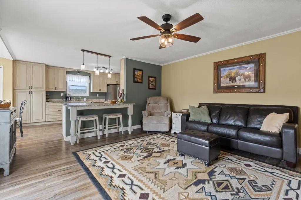 10115 Upper East Valley Road Pikeville TN 37367