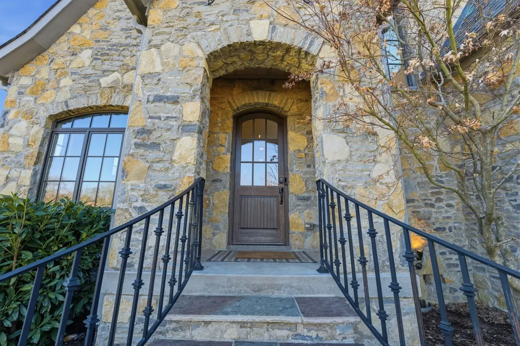 4020 Jessica Lane Franklin TN 37064