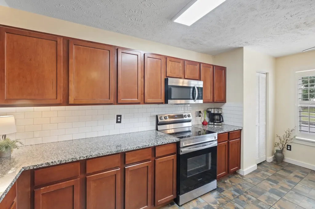 5830 Monroe Crossing Antioch TN 37013