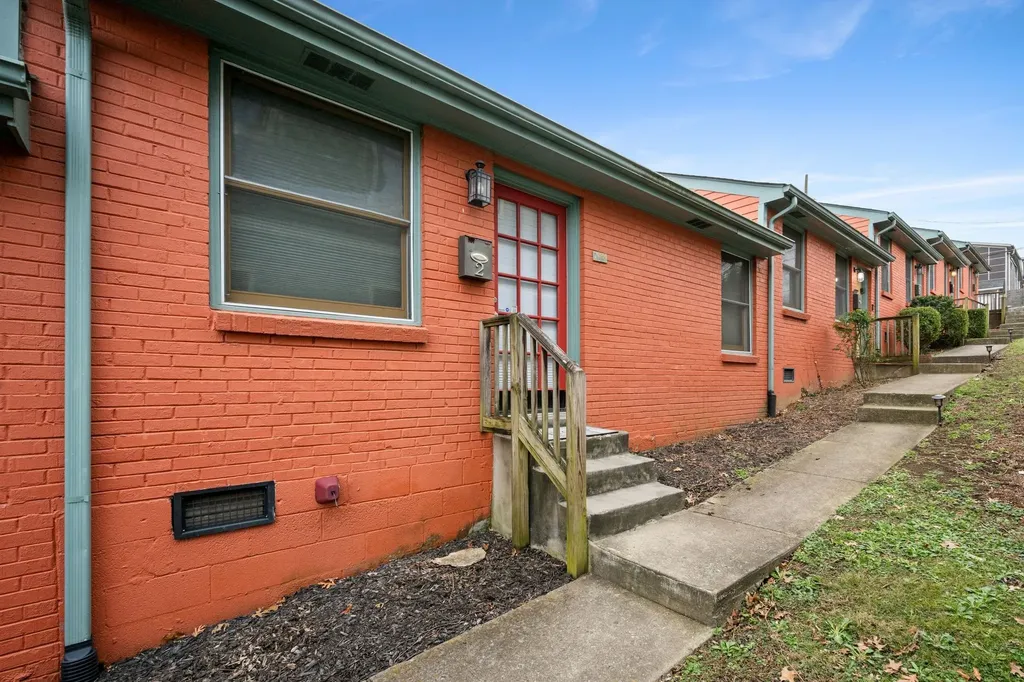 818 Fatherland Street Nashville TN 37206