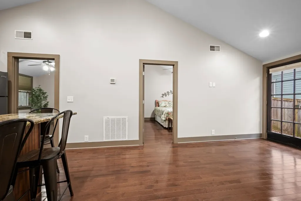 818 Fatherland Street Nashville TN 37206
