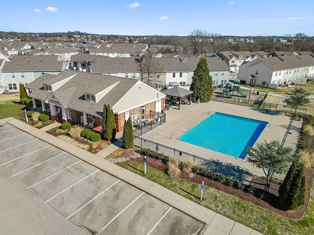 8005 Tuberose Court Spring Hill TN 37174